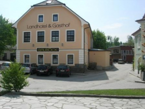 Гостиница Landhotel Gasthof Bauböck  Андорф